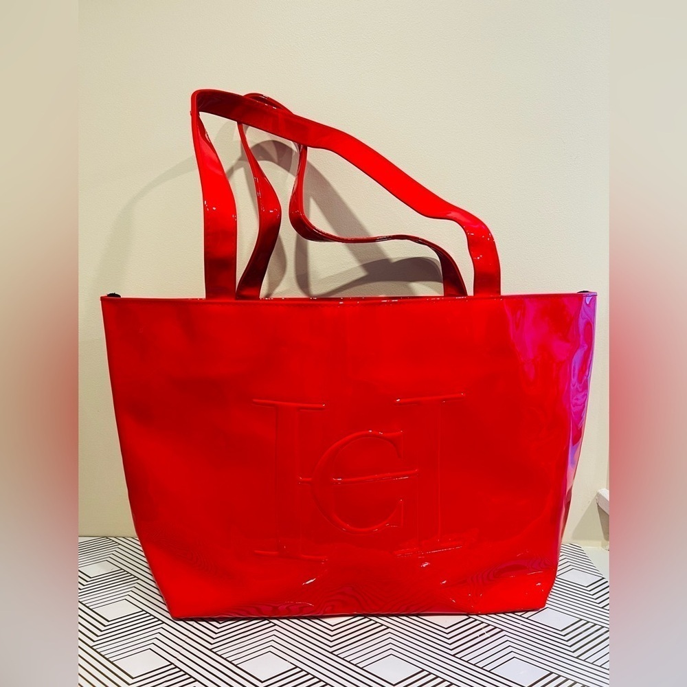 🔥Carolina Herrera Tote bag Women’s Only Size EC🔥